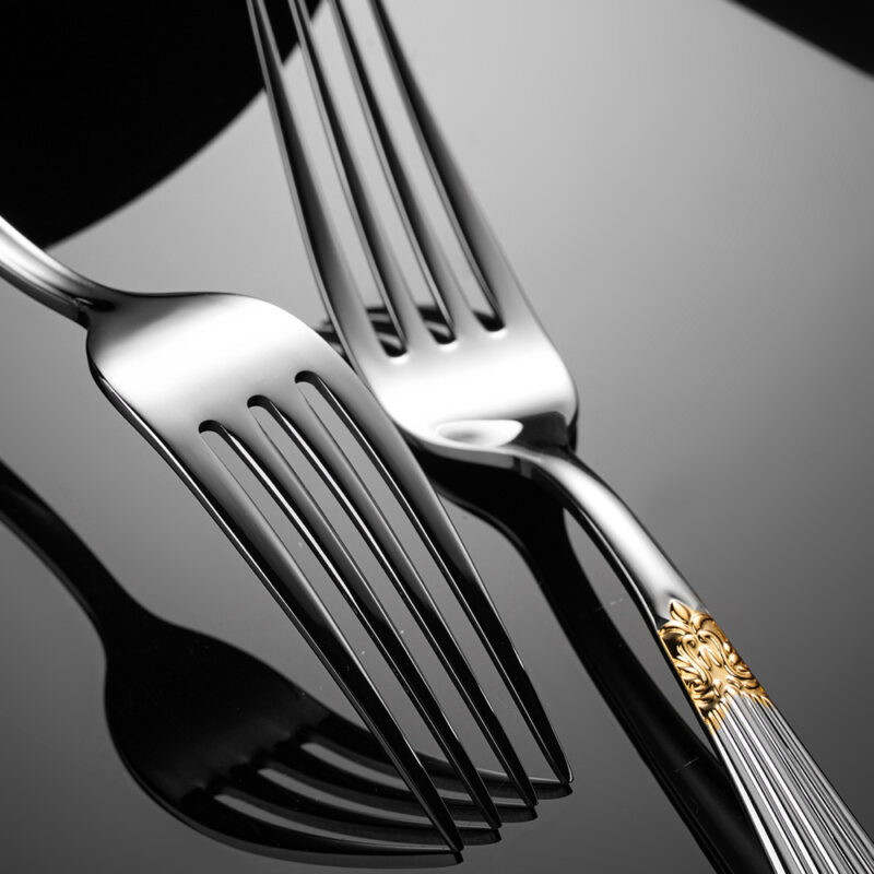M008